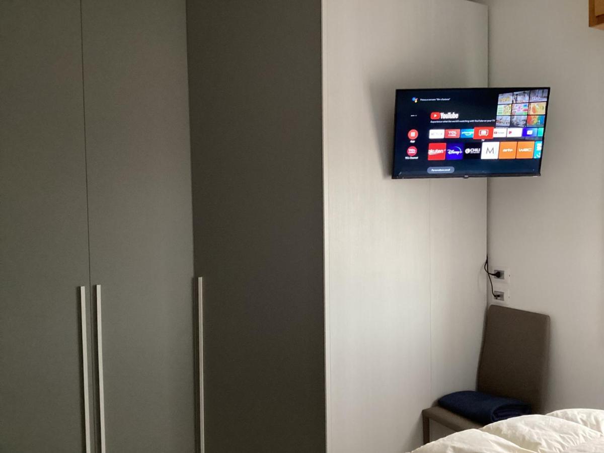 Bed And Breakfast Da Giuseppe, Camere Vicino Stabilimento Ferrari ฟิโอราโน โมเดเนเซ ภายนอก รูปภาพ